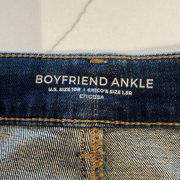 HOST PICK Chico’s Sequined Cuff Boyfriend Ankle Jeans - Picture 3 of 7